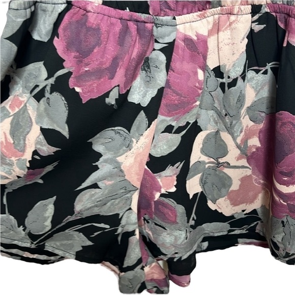 Lulu's Pink Purple Floral Faux Wrap Romper Women Size XS - Picture 3 of 5